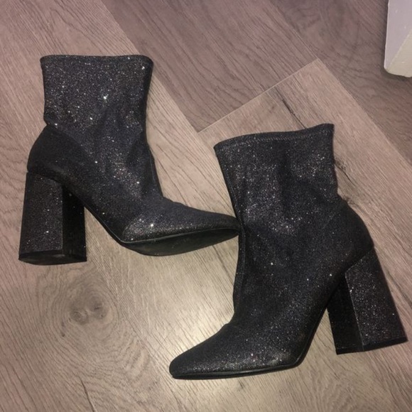Shoes - Black sparkly boots